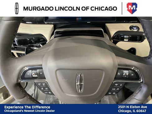 Used 2024 Lincoln Navigator Reserve AWD/4WD image 24