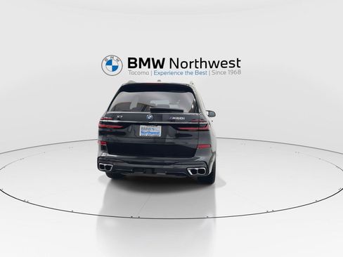 Used 2024 BMW X7 M60i AWD/4WD image 2