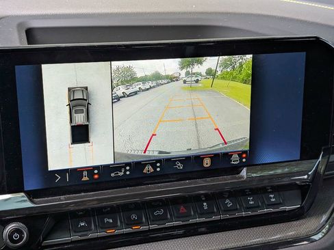 Used 2024 Chevrolet Silverado 1500 ZR2 w/ Technology Package AWD/4WD image 24