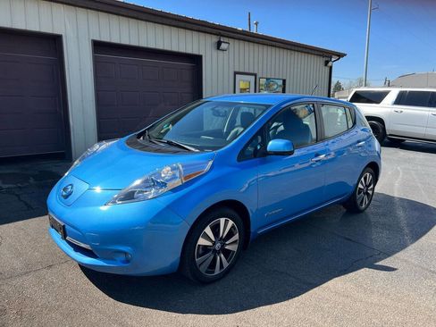 Used 2014 Nissan Leaf SL w/ Premium Package image 65