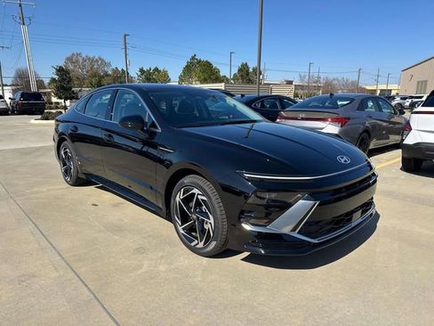 New 2026 Hyundai Sonata SEL image 1