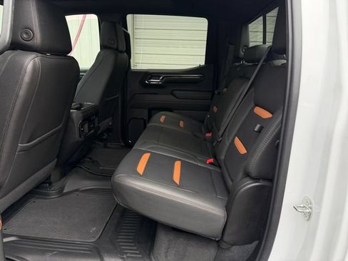 Used 2024 GMC Sierra 1500 AT4 w/ Technology Package AWD/4WD image 22
