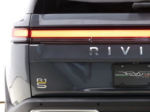 Used 2024 Rivian R1S Adventure AWD/4WD image 70