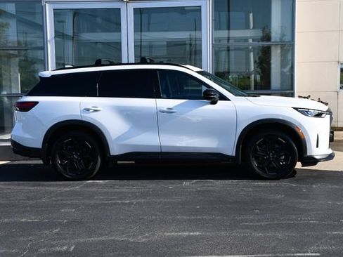 Certified 2026 INFINITI QX60 Sport w/ Dark Cargo Package AWD/4WD image 7