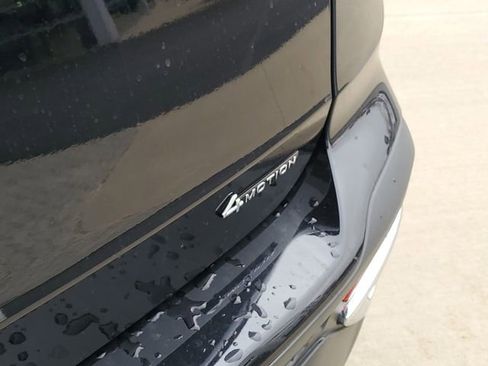 New 2026 Volkswagen Taos SEL image 7