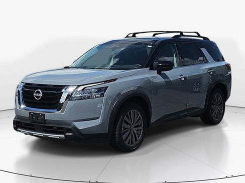 Used 2023 Nissan Pathfinder SL w/ SL Premium Package AWD/4WD image 8