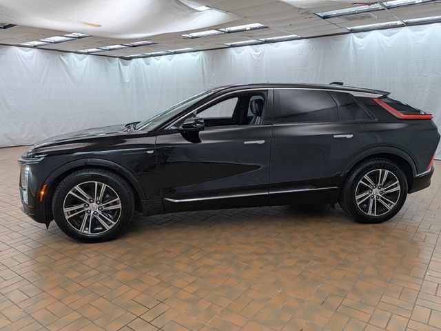 Used 2023 Cadillac Lyriq 2WD image 3