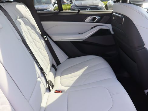 Used 2026 BMW X5 M60i AWD/4WD image 15