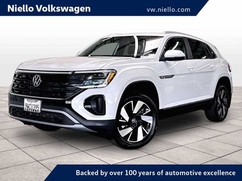 Used 2026 Volkswagen Atlas Cross Sport SEL w/ Adventure Package AWD/4WD image 1
