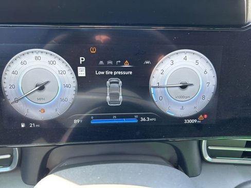 Used 2024 Hyundai Elantra SEL w/ Convenience Package image 9