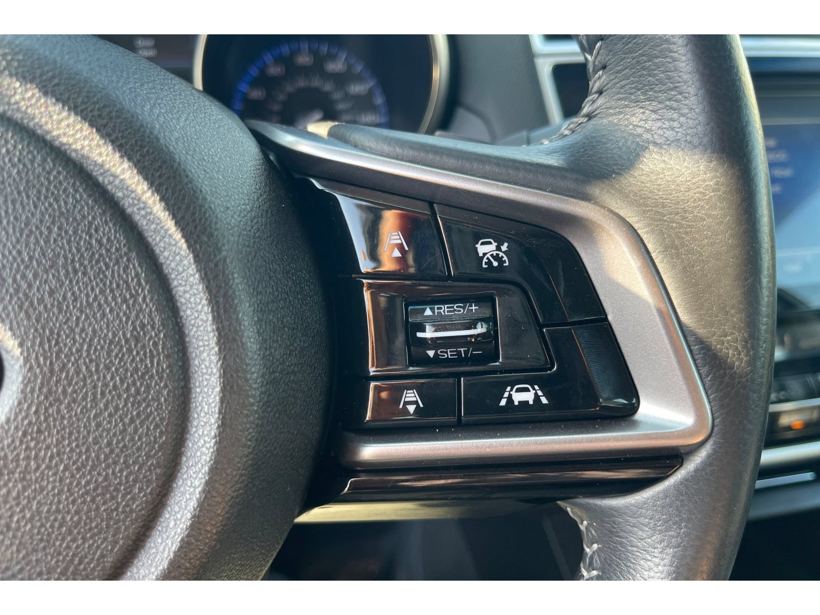 Used 2018 Subaru Legacy 3.6R Limited AWD/4WD image 34