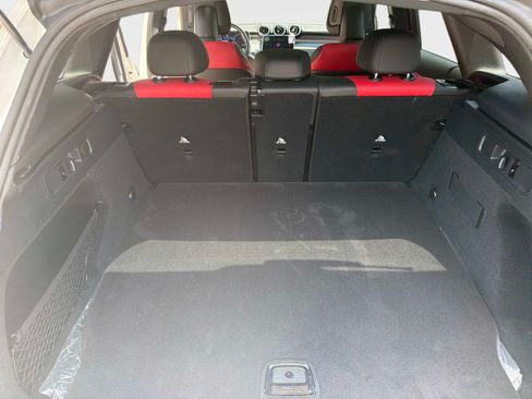 Certified 2024 Mercedes-Benz GLC 300 image 11