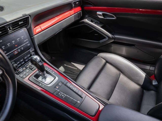 Used 2017 Porsche 911 Carrera 4S AWD/4WD image 14
