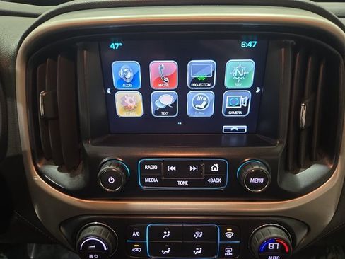 Used 2018 GMC Canyon SLE image 23