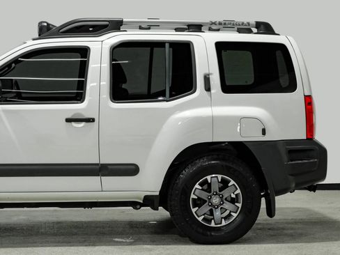 Used 2014 Nissan Xterra PRO-4X w/ Nevada Tow Package AWD/4WD image 11