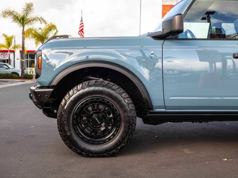 Used 2021 Ford Bronco Black Diamond image 10