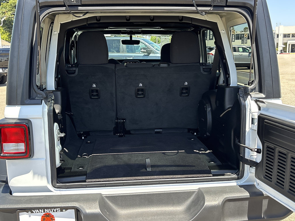 Used 2023 Jeep Wrangler Unlimited Sport AWD/4WD image 25