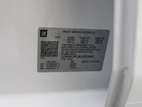 Used 2020 Chevrolet Suburban Premier image 35