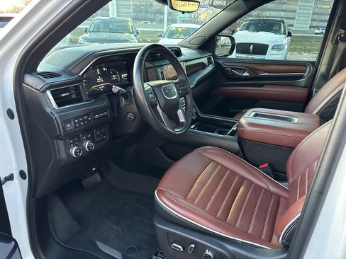 Used 2023 GMC Yukon XL Denali Ultimate image 24