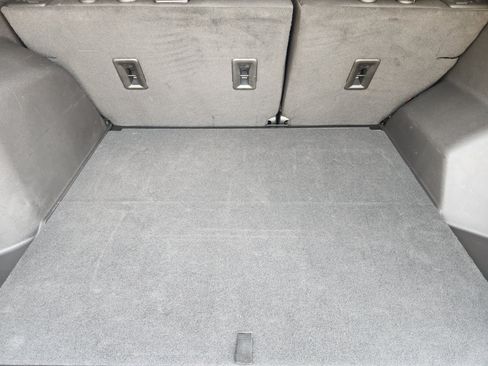 Used 2024 Chevrolet Equinox LT FWD image 36