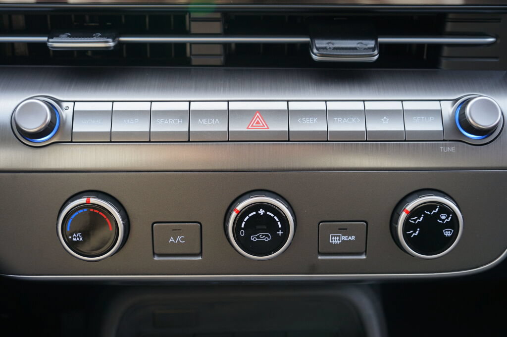New 2027 Hyundai Kona SE AWD/4WD image 17