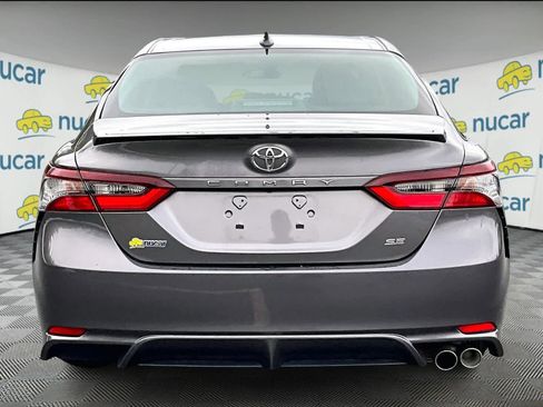 Used 2023 Toyota Camry SE image 5