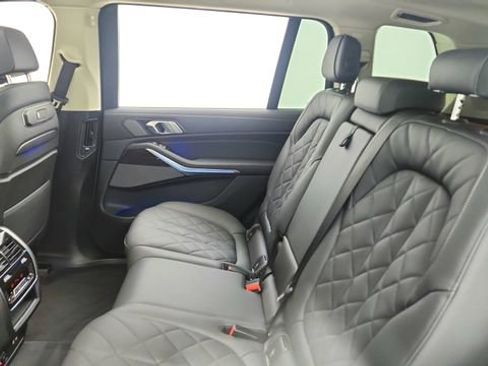 Used 2026 BMW X7 xDrive40i image 32