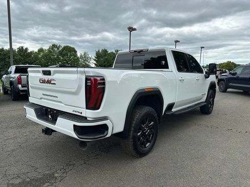 Used 2025 GMC Sierra 2500 AT4 w/ AT4 Premium Plus Package AWD/4WD image 15