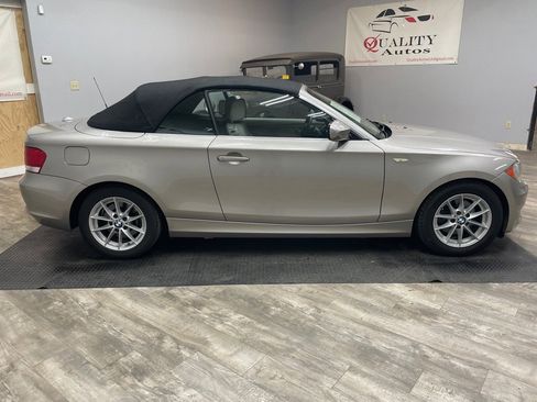 Used 2010 BMW 128i Convertible image 20