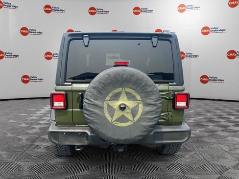 Used 2022 Jeep Wrangler Sport AWD/4WD image 3