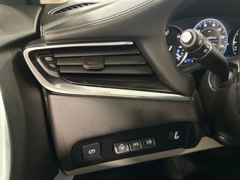 Used 2022 Buick Enclave Premium w/ Experience Buick Package image 25