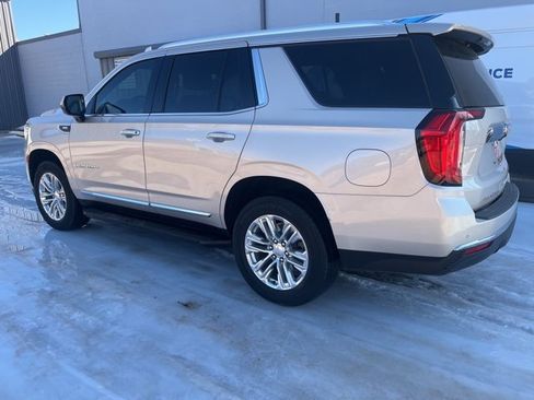 Used 2023 GMC Yukon SLT image 6