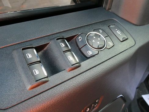 Used 2022 Ford F350 Platinum image 26