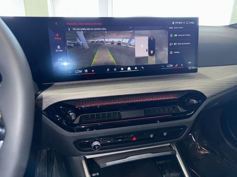 Certified 2025 BMW i4 eDrive40 image 27