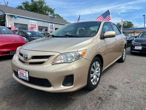 Used 2012 Toyota Corolla LE FWD image 5