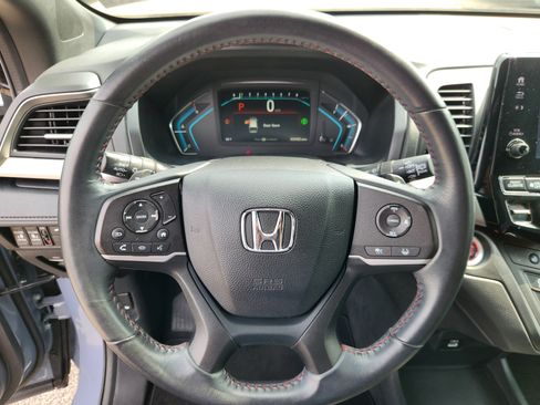 Used 2023 Honda Odyssey Sport image 9