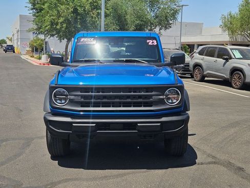 Used 2023 Ford Bronco 2-Door AWD/4WD image 2