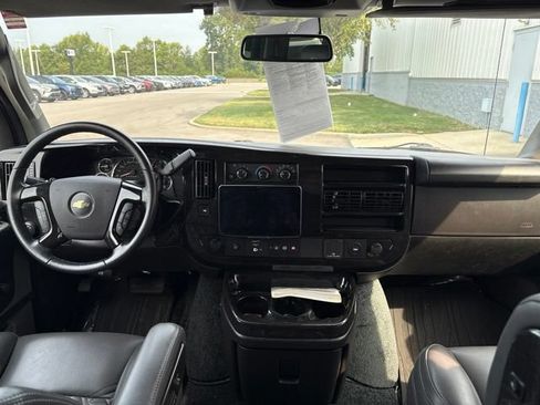 Used 2023 Chevrolet Express 2500 RWD image 22