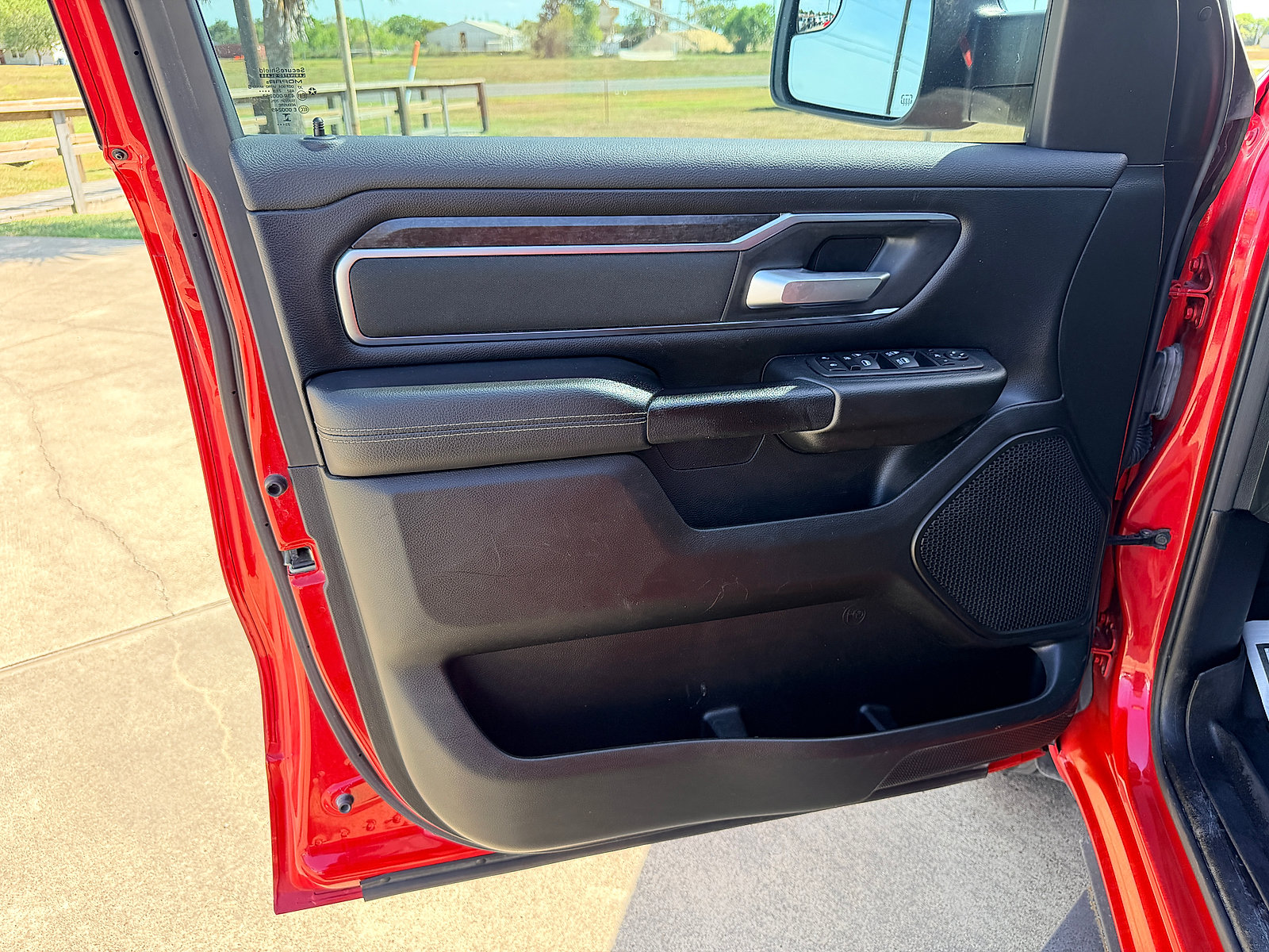 Used 2024 RAM 1500 Lone Star RWD image 28