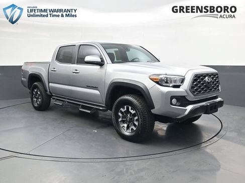 Used 2023 Toyota Tacoma TRD Off-Road w/ Black Out Package (TMS) AWD/4WD image 3