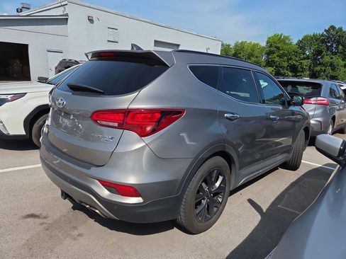 Used 2018 Hyundai Santa Fe Sport w/ 2.0T Ultimate Tech Package 05 FWD image 3