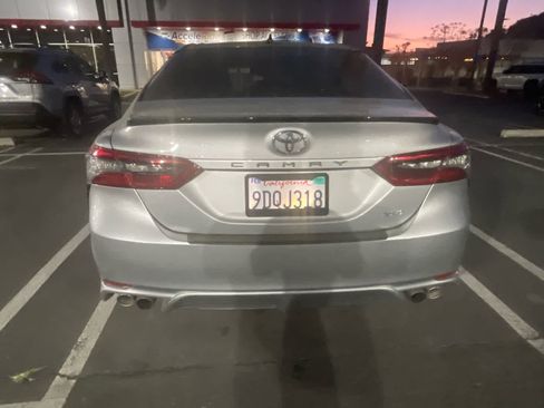 Used 2022 Toyota Camry XSE FWD image 6