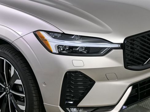 New 2026 Volvo XC60 B5 Ultra w/ Protection Package Premier image 37