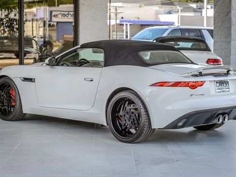 Used 2014 Jaguar F-TYPE Convertible image 10