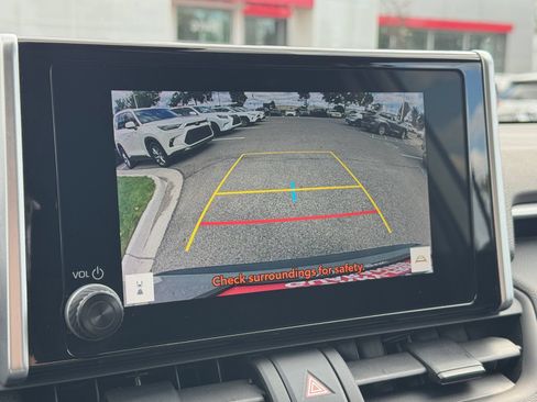 Used 2023 Toyota RAV4 LE AWD/4WD image 20
