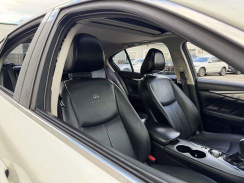 Used 2014 INFINITI Q50 Premium w/ Navigation Package AWD/4WD image 9