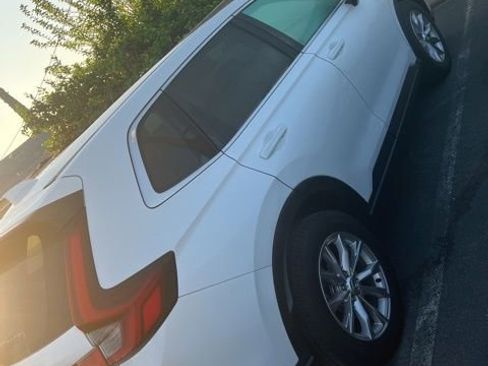 Used 2023 Honda CR-V EX-L image 4