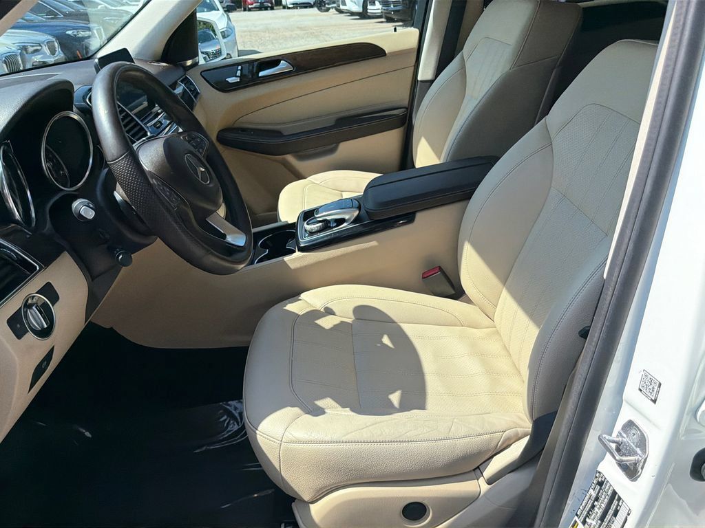 Used 2018 Mercedes-Benz GLE 350 w/ Premium 1 Package image 9