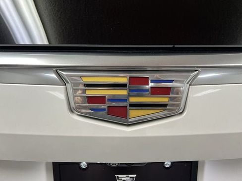 Used 2023 Cadillac Escalade Premium Luxury AWD/4WD image 32
