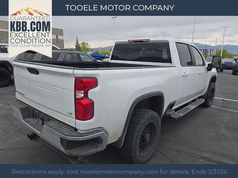 Used 2023 Chevrolet Silverado 2500 LT w/ Convenience Package image 2